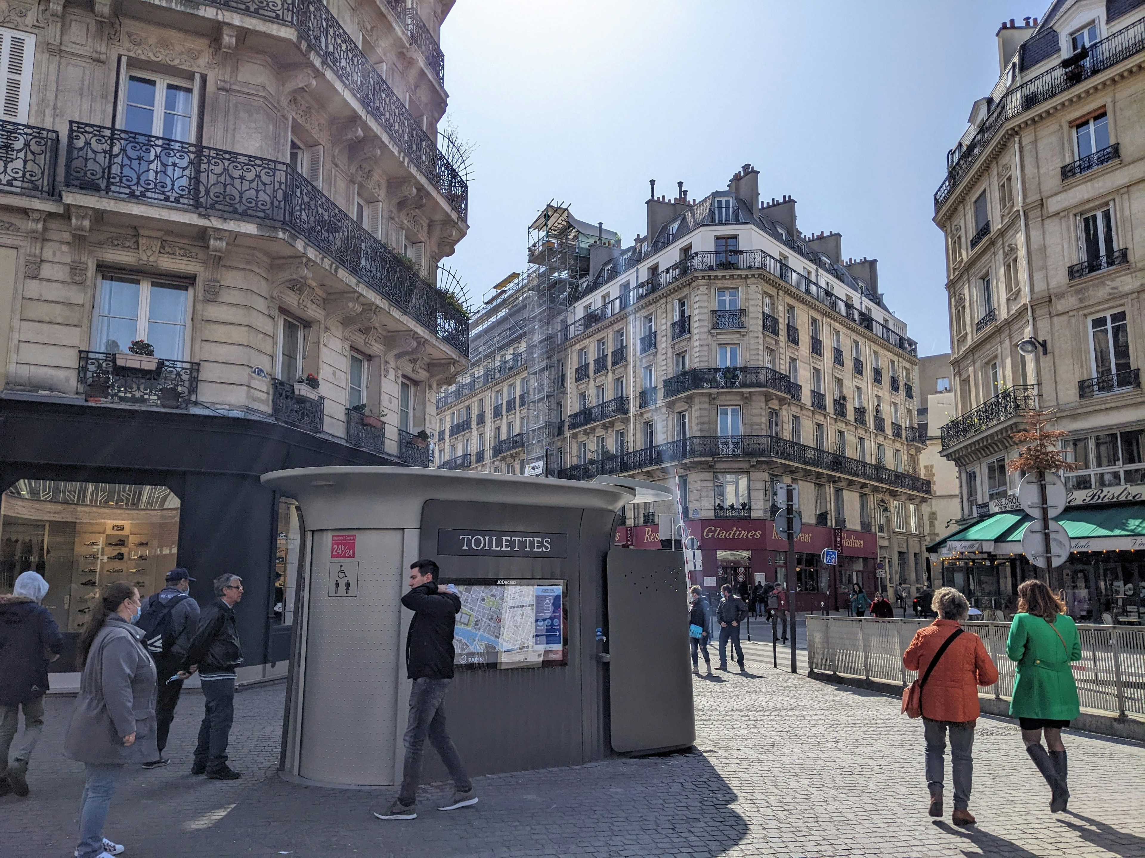 Toilettes publiques à Toilettes publiques à Paris : JCDecaux garde la mainmise