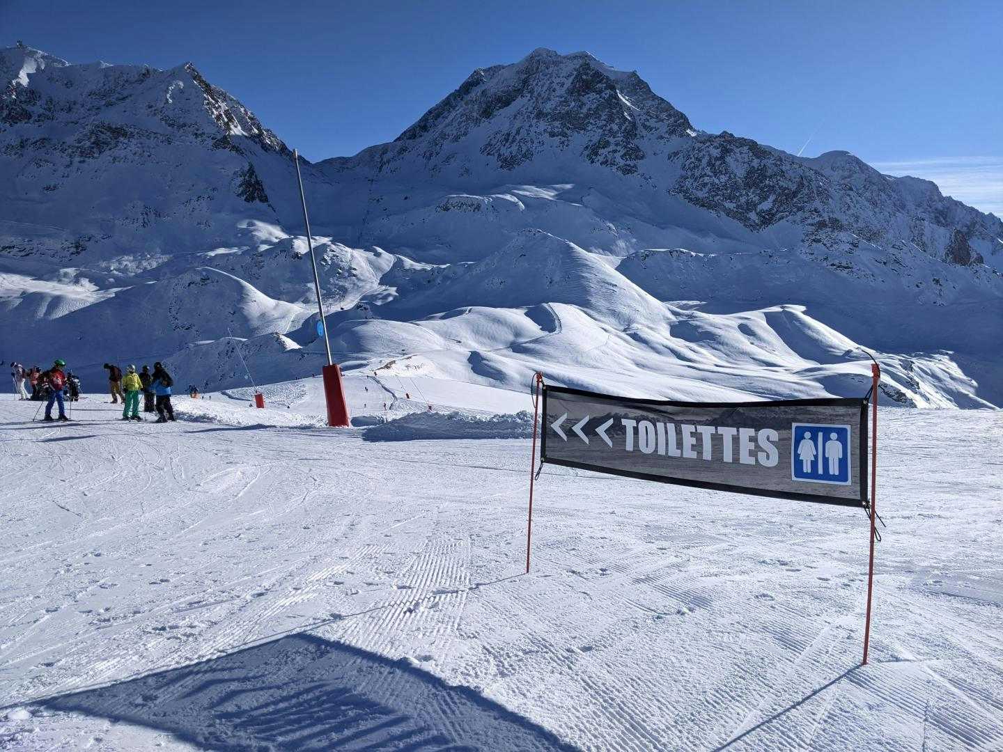 Toilettes publiques à Où trouver des toilettes publiques dans les stations de ski