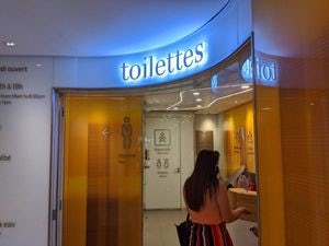 Comment ne pas payer les toilettes du Westfield Forum des Halles